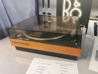 BEOGRAM 1000 TURNTABLE